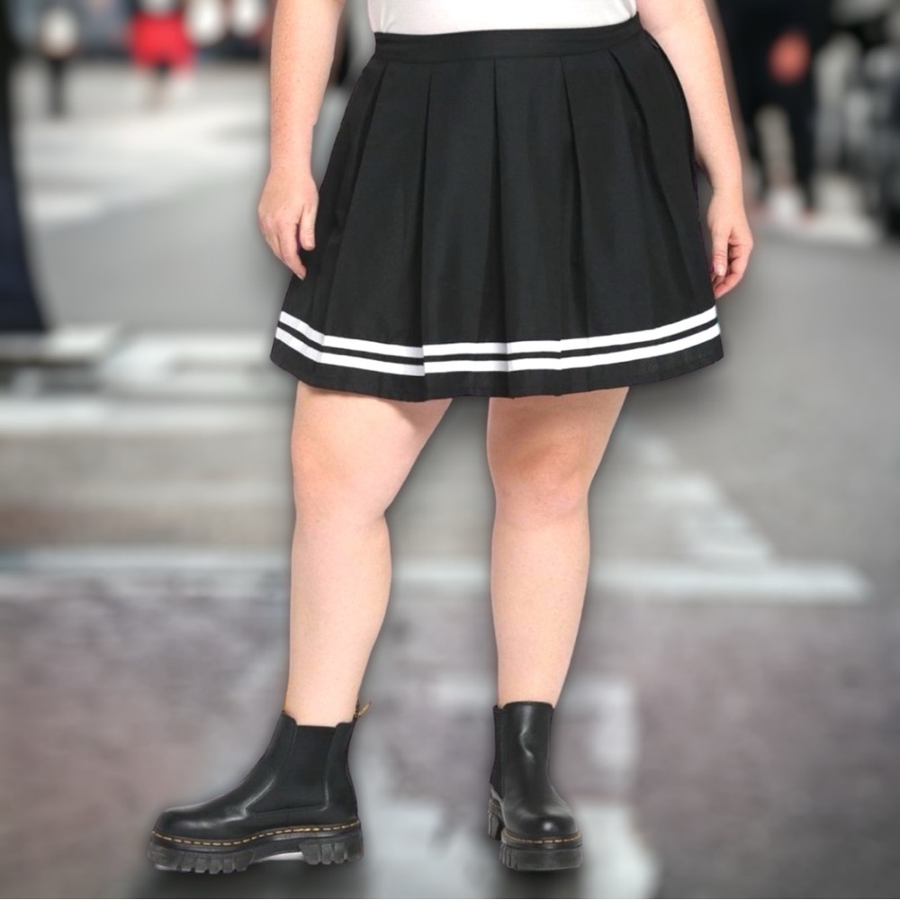 NWT Dolls Kill Pleated School-Girl Uniform Goth Cheer-Style, Everyday, Cosplay